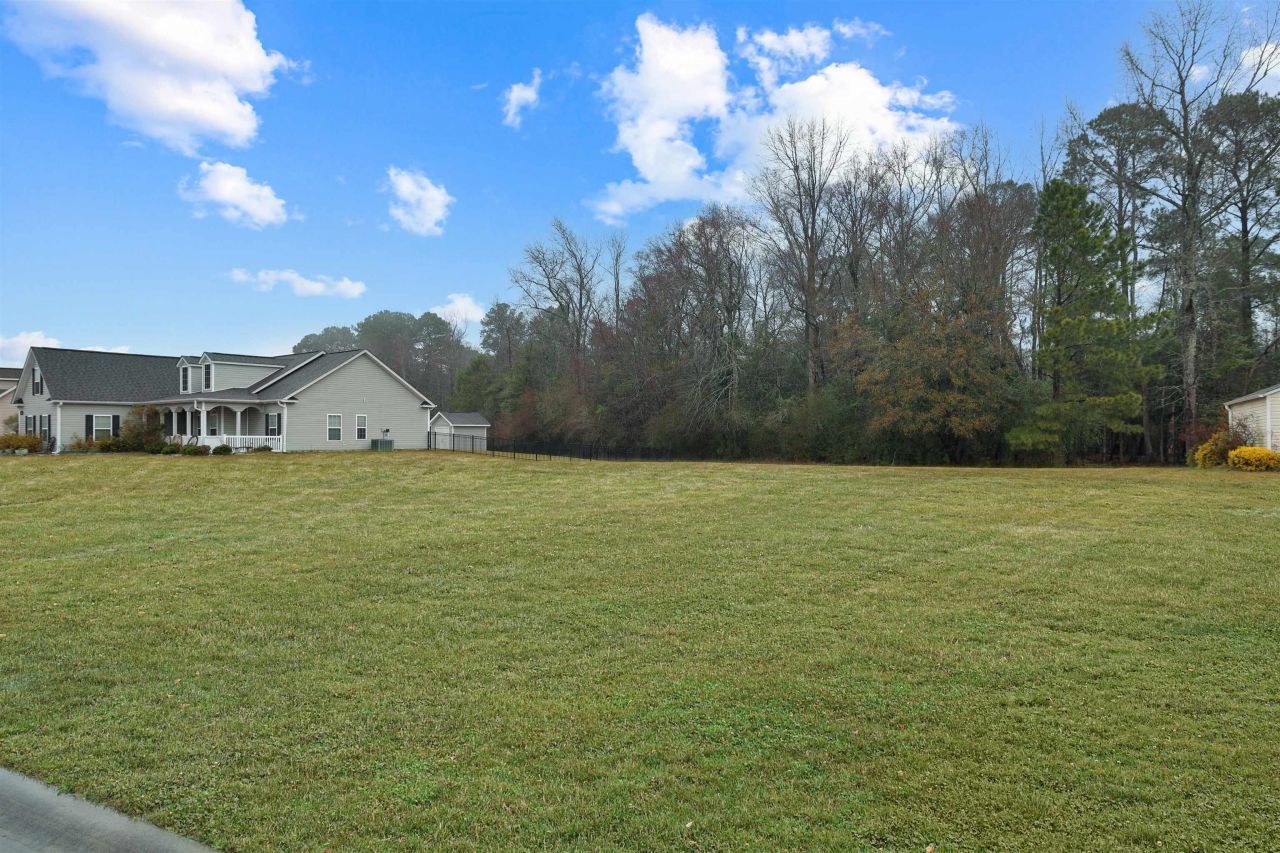 306 Moulton Dr. Photo 4