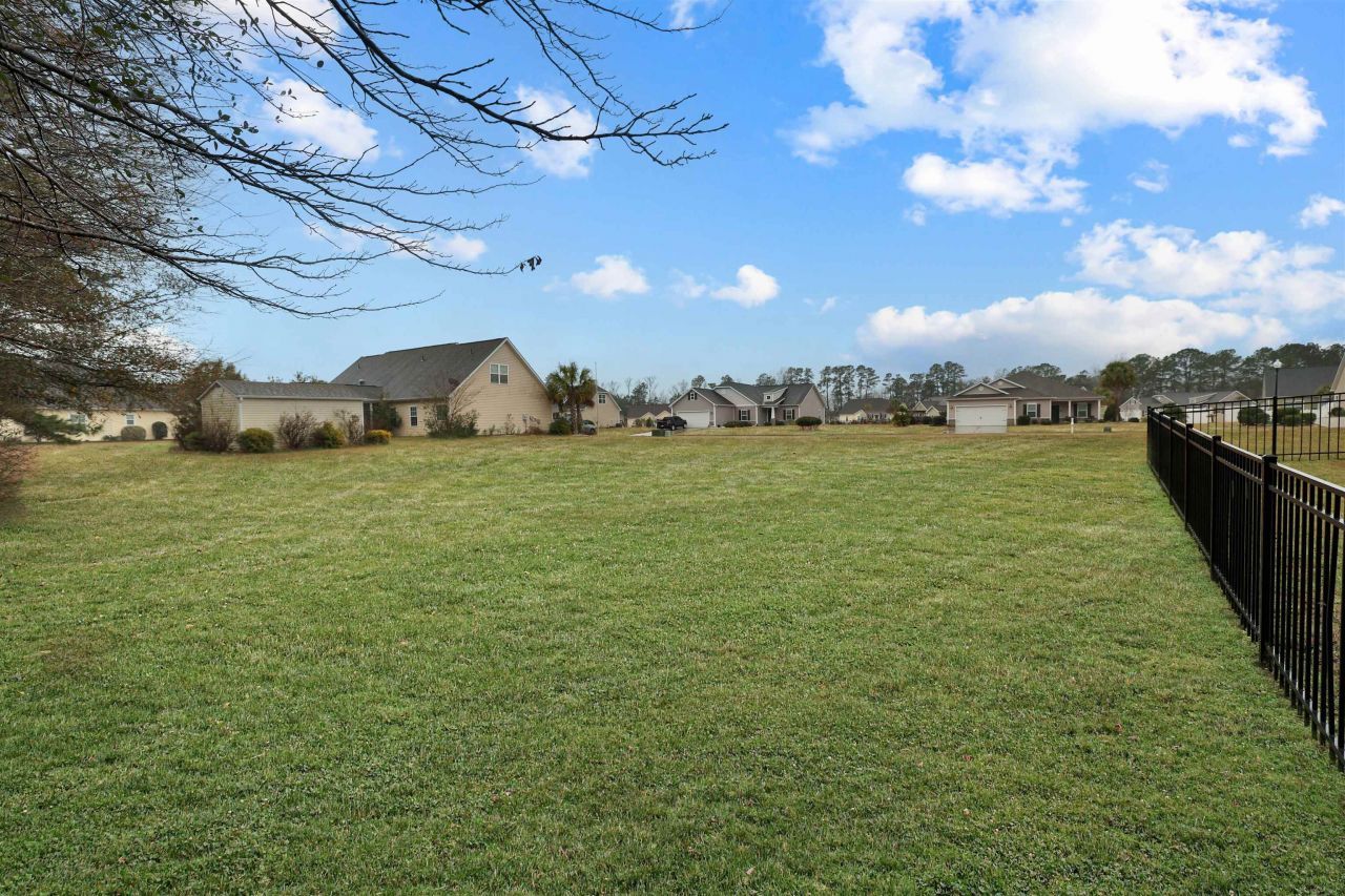 306 Moulton Dr. Photo 6