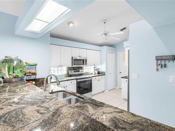 9391 Palm Island CIR, NORTH FORT MYERS, FL 33903