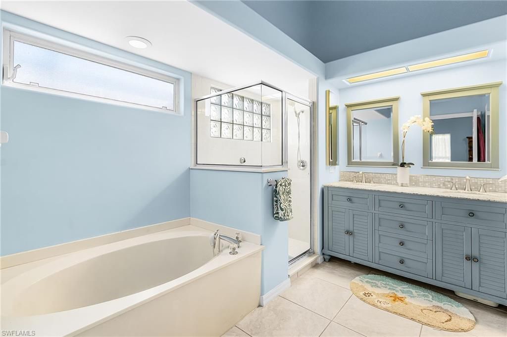 9391 Palm Island Cir, North Fort Myers, FL 33903 Photo