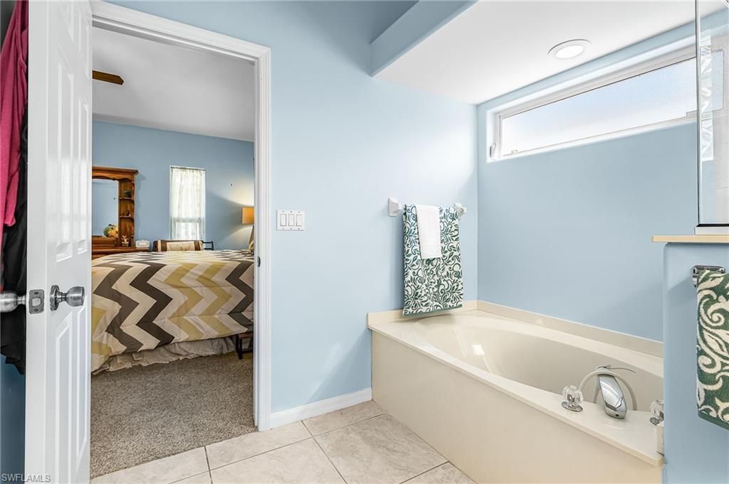 9391 Palm Island Cir, North Fort Myers, FL 33903 Photo