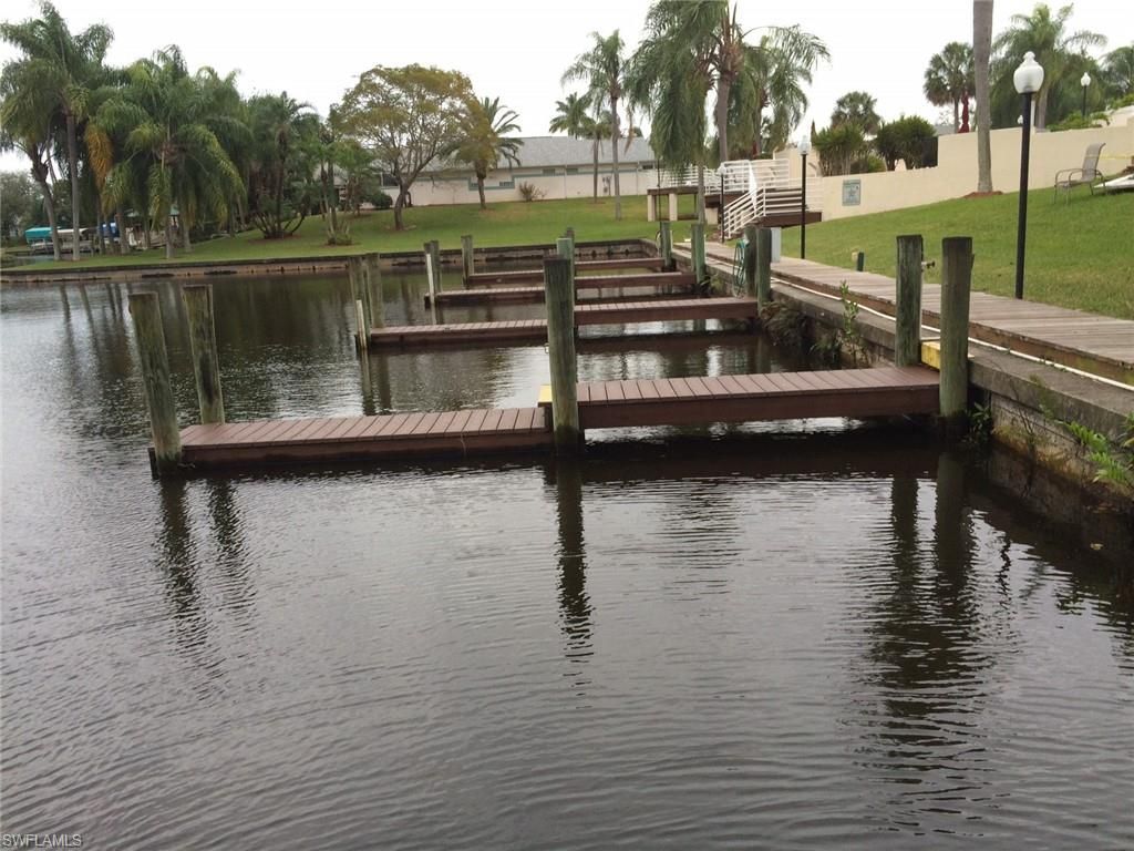 9391 Palm Island Cir, North Fort Myers, FL 33903 Photo