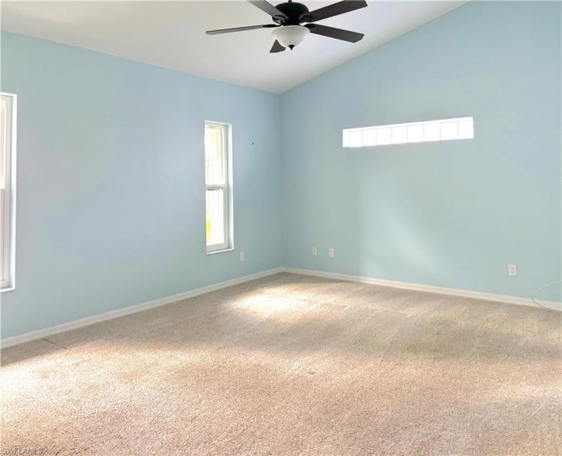 9391 Palm Island Cir, North Fort Myers, FL 33903 Photo