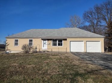 6311 N Kansas Avenue, Kansas City, MO 64119