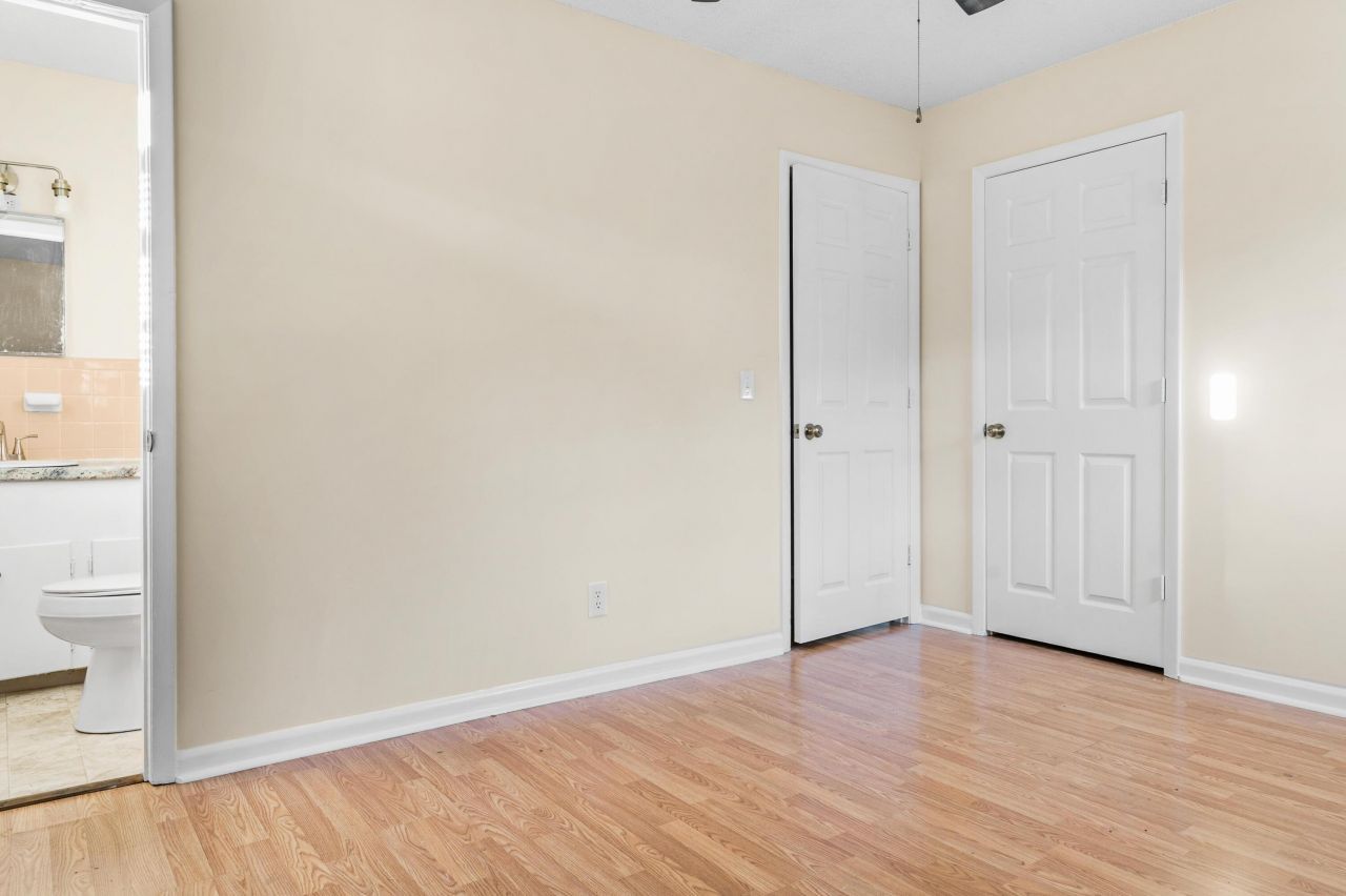 1136 Lakeshore Drive Photo 16