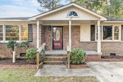 1136 Lakeshore Drive photo 4