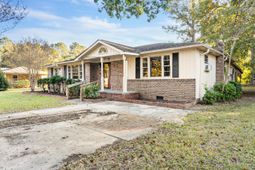 1136 Lakeshore Drive photo 4