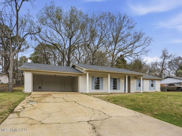 705 Pinehurst Street, Clinton, MS 39056