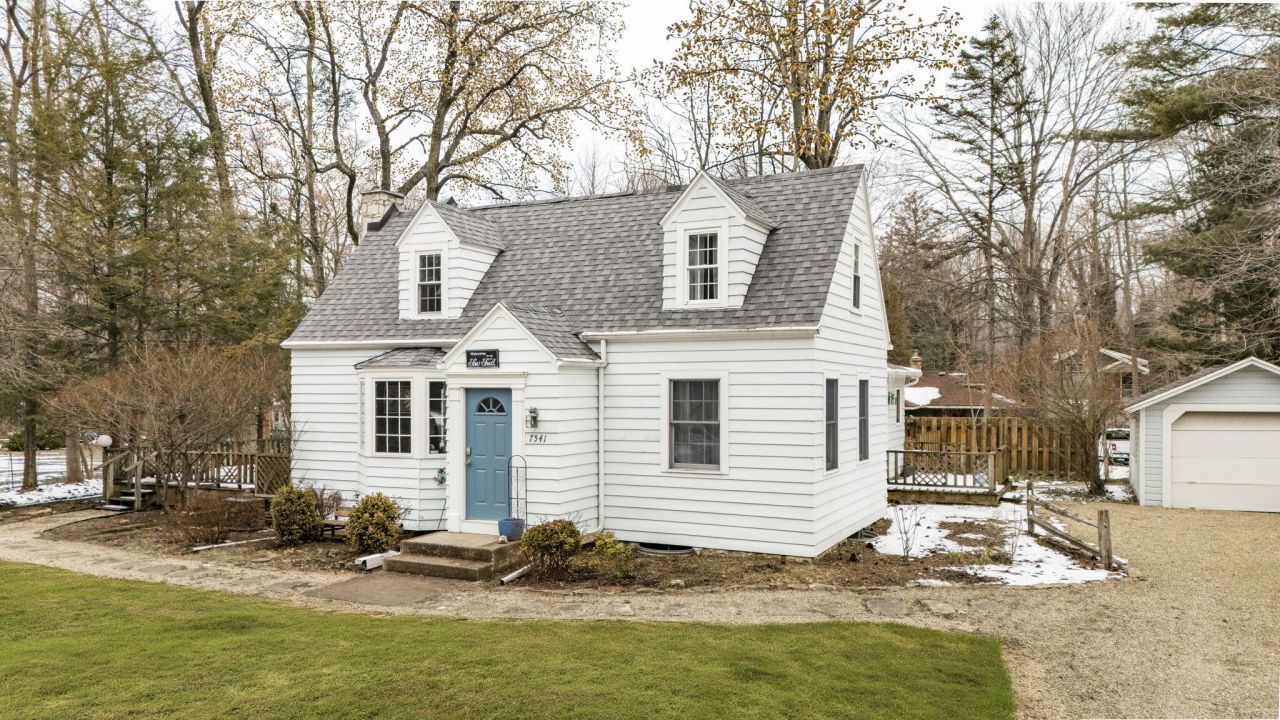 7541 Harbert Road, Sawyer, MI 49125 Main Photo