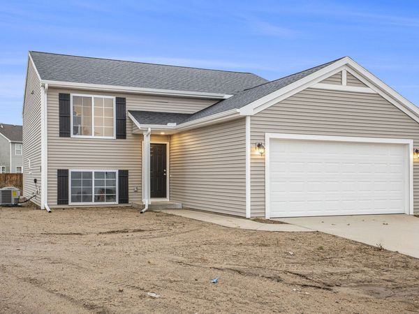 2098 Kristin Court, Muskegon, MI 49442