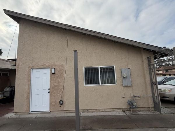 1533 Monterey Pine dr, San Ysidro, CA 92173