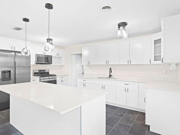 1013 Hispana Avenue, Fort Pierce, FL 34982