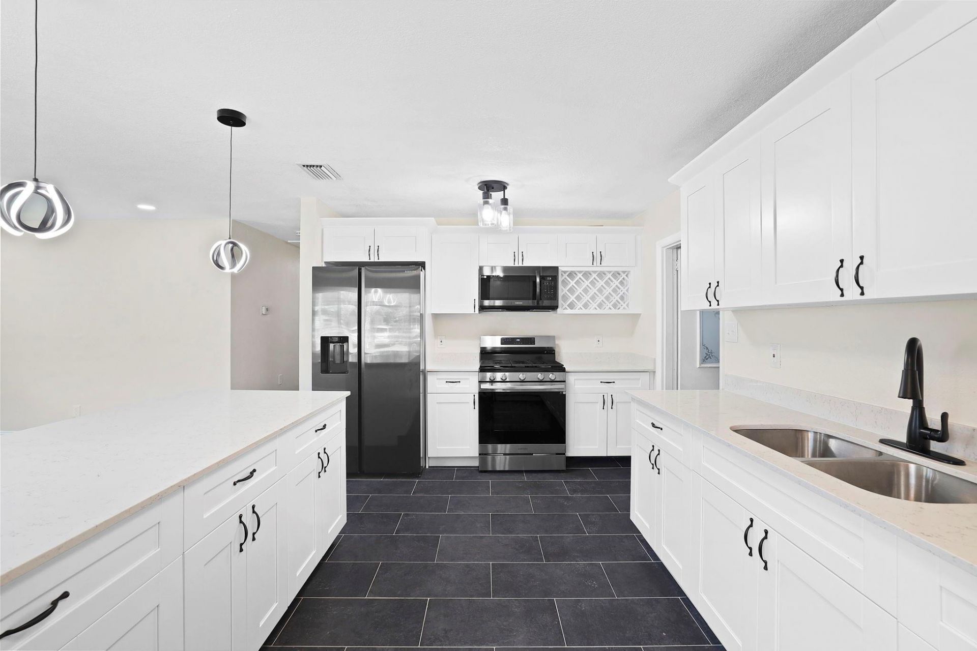 1013 Hispana Ave, Fort Pierce, FL 34982 Photo