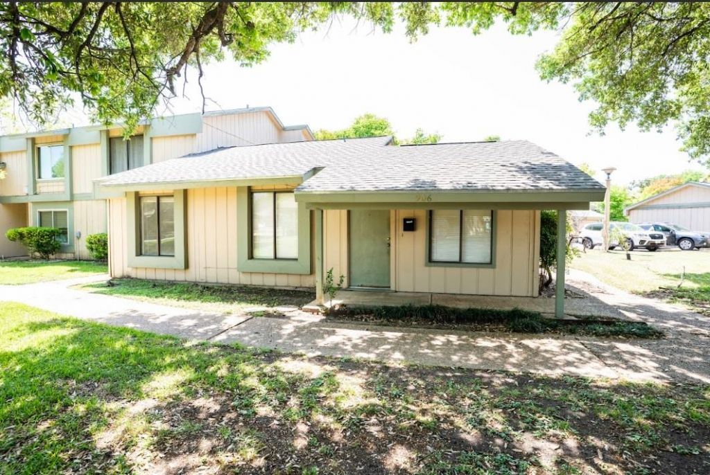 906 Silver Quail Ln, Austin, TX 78758 Main Photo