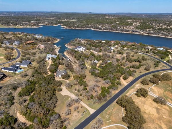 2922 Travis Lakeside DR, Spicewood, TX 78669
