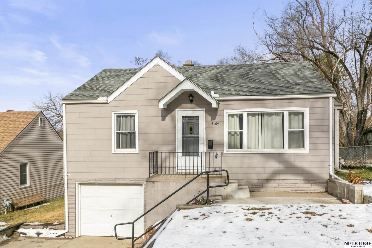 3164 Ida Street, Omaha, NE 68112