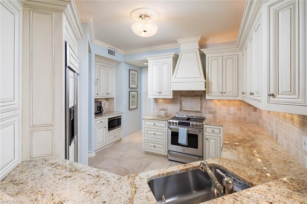 410 Flagship, Unit 1104, Naples, FL 34108 Photo
