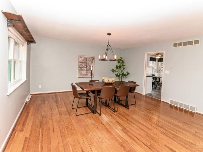 698 Cedar Knolls Court, Anderson Twp, OH 45230 Photo 13