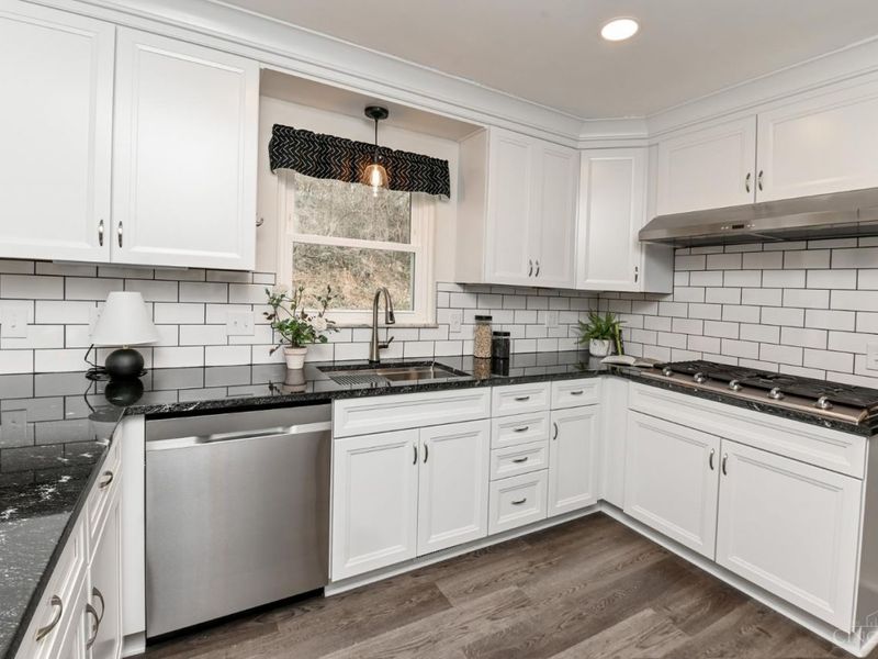 698 Cedar Knolls Court, Anderson Twp, OH 45230 Photo 17