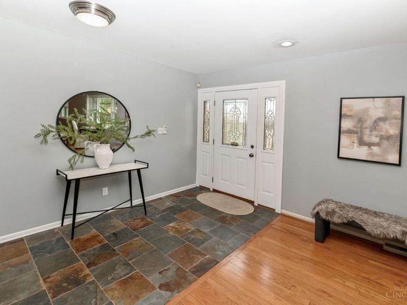 698 Cedar Knolls Court, Anderson Twp, OH 45230 Photo 3