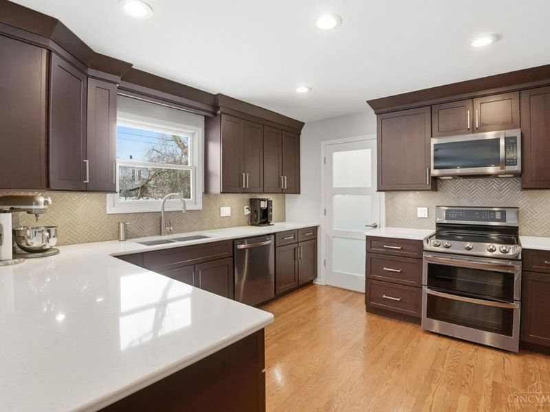 1858 Foxhollow Drive, Anderson Twp, OH 45255 Photo 13