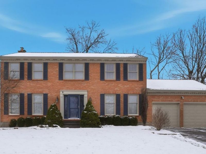 1858 Foxhollow Drive, Anderson Twp, OH 45255 Photo 2