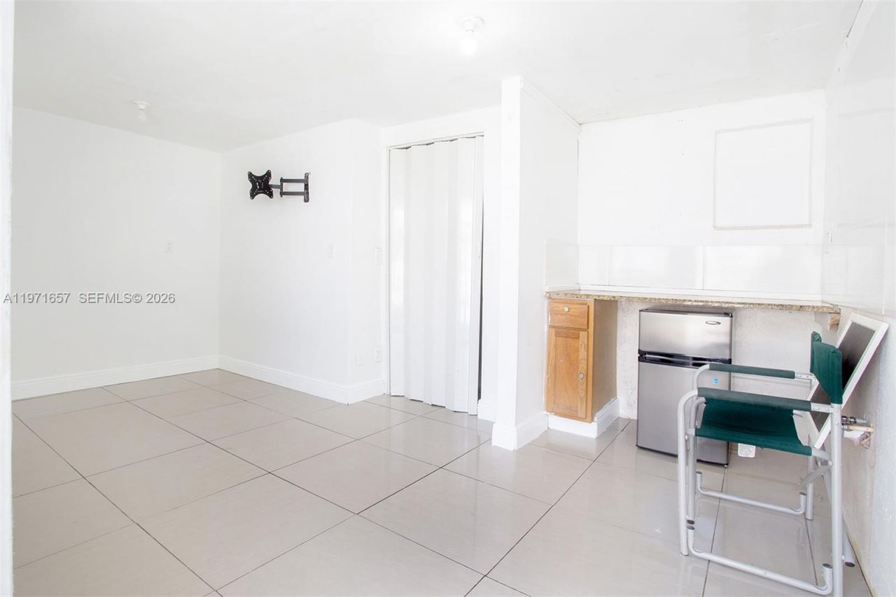 11 NE 21st St, Pompano Beach, FL 33060 Photo