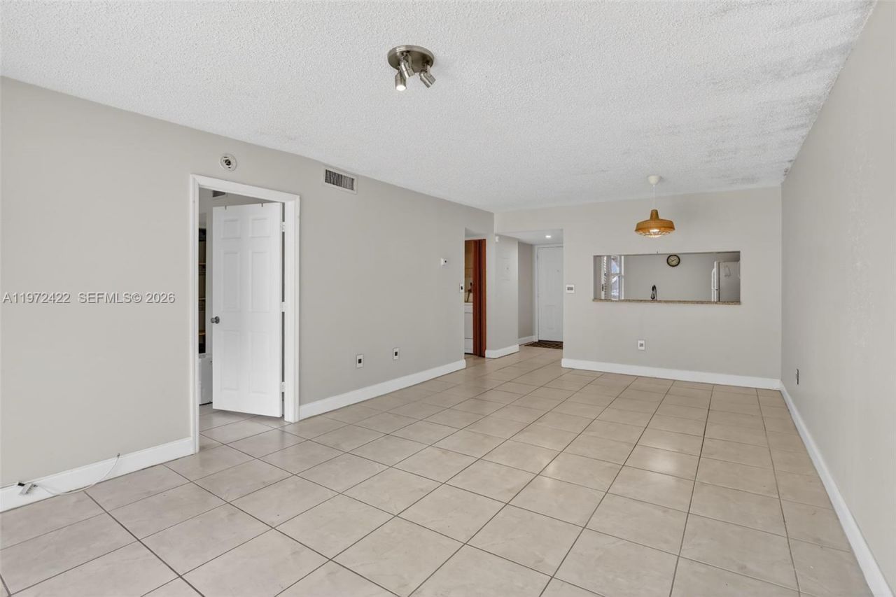 430 SW 113th Way , Unit 430, Pembroke Pines, FL 33025 Photo