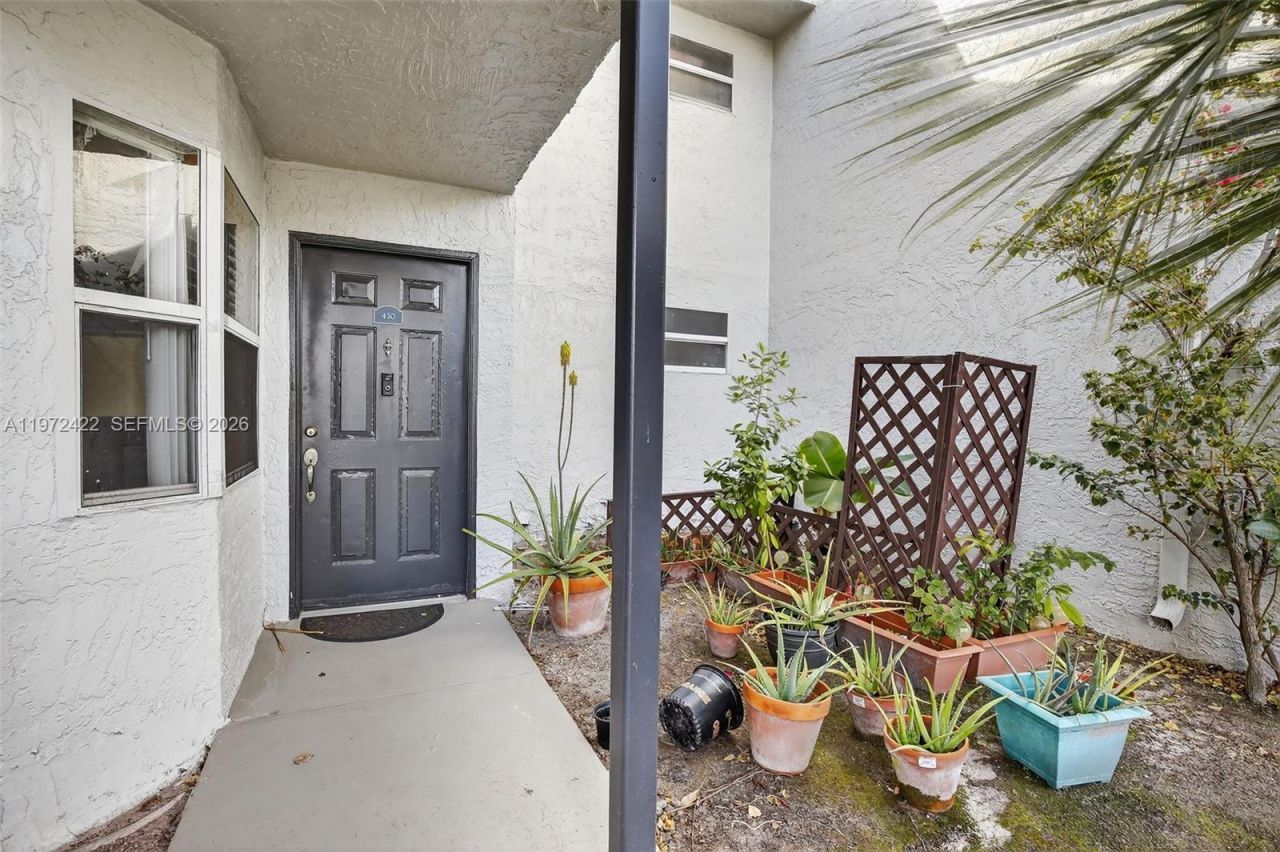 430 SW 113th Way , Unit 430, Pembroke Pines, FL 33025 Photo
