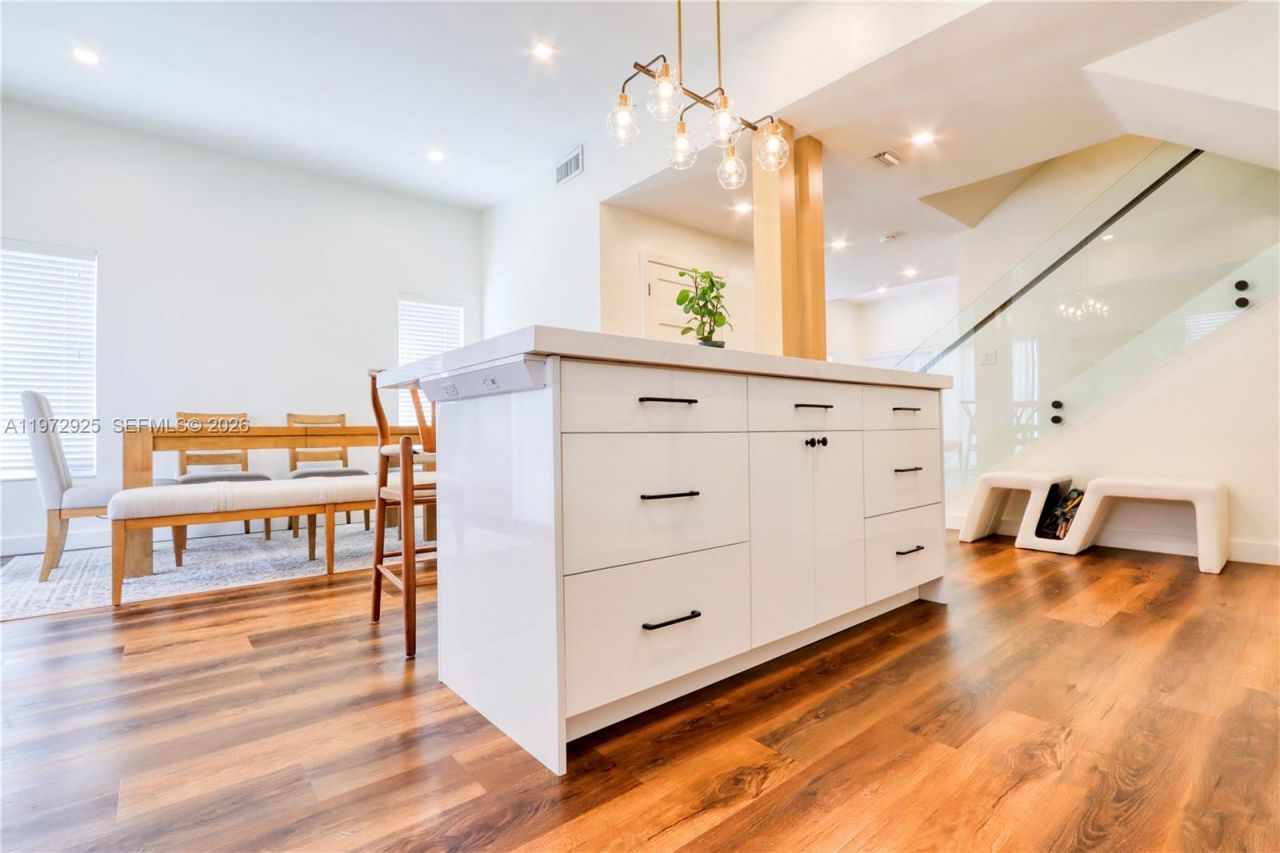 8905 SW 221st Ter , Cutler Bay, FL 33190 Photo