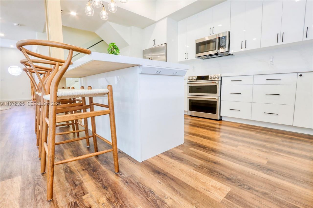 8905 SW 221st Ter , Cutler Bay, FL 33190 Photo