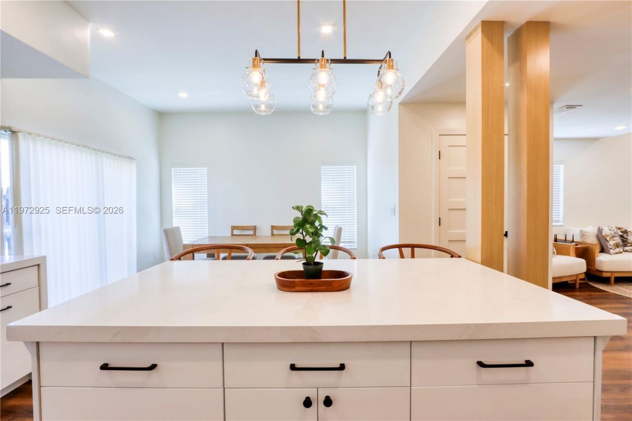 8905 SW 221st Ter , Cutler Bay, FL 33190 Photo