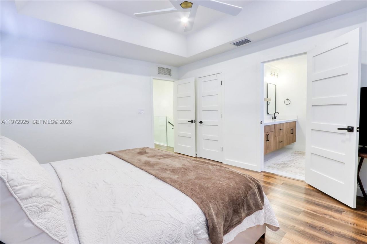 8905 SW 221st Ter , Cutler Bay, FL 33190 Photo