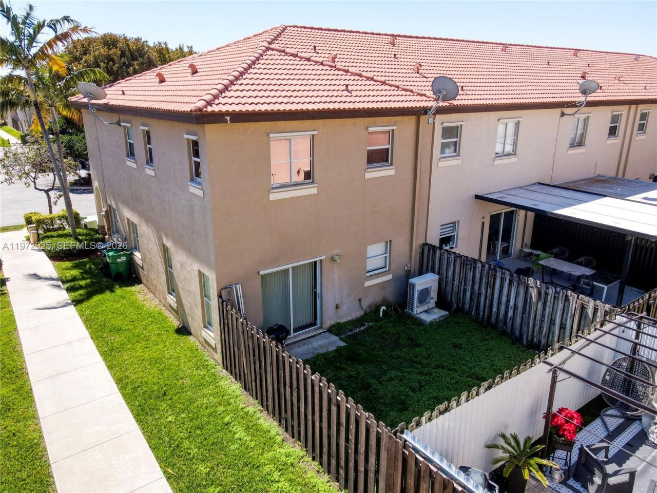 8905 SW 221st Ter , Cutler Bay, FL 33190 Photo