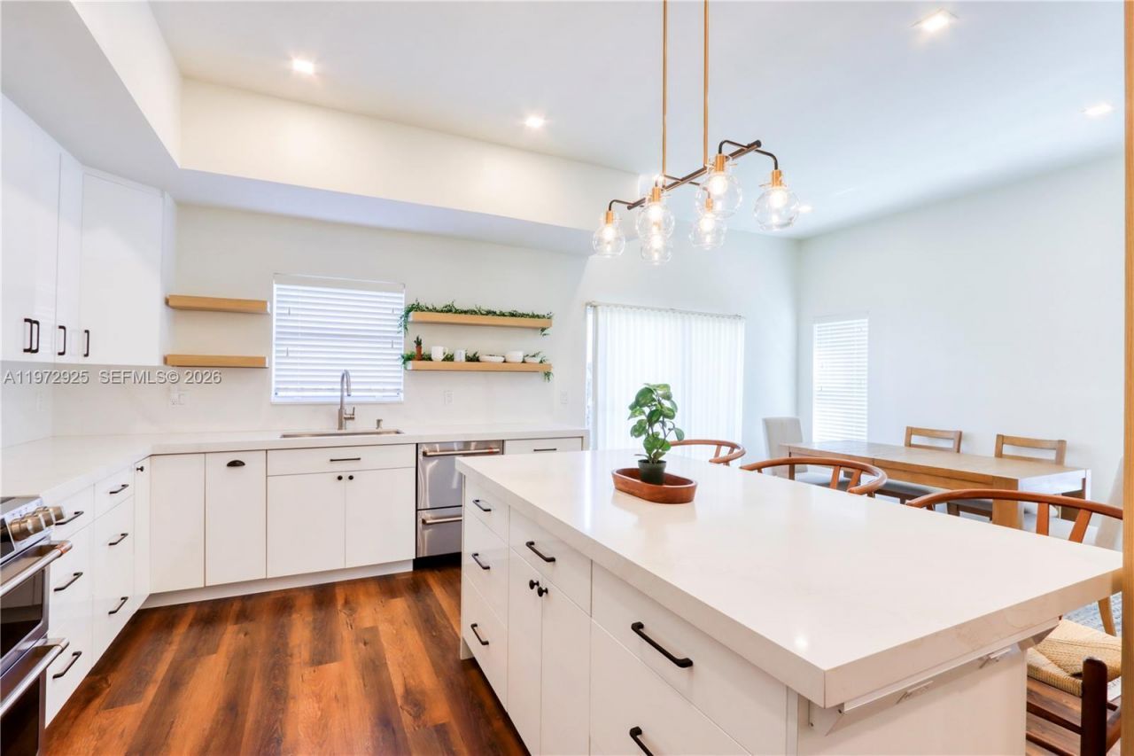 8905 SW 221st Ter , Cutler Bay, FL 33190 Photo