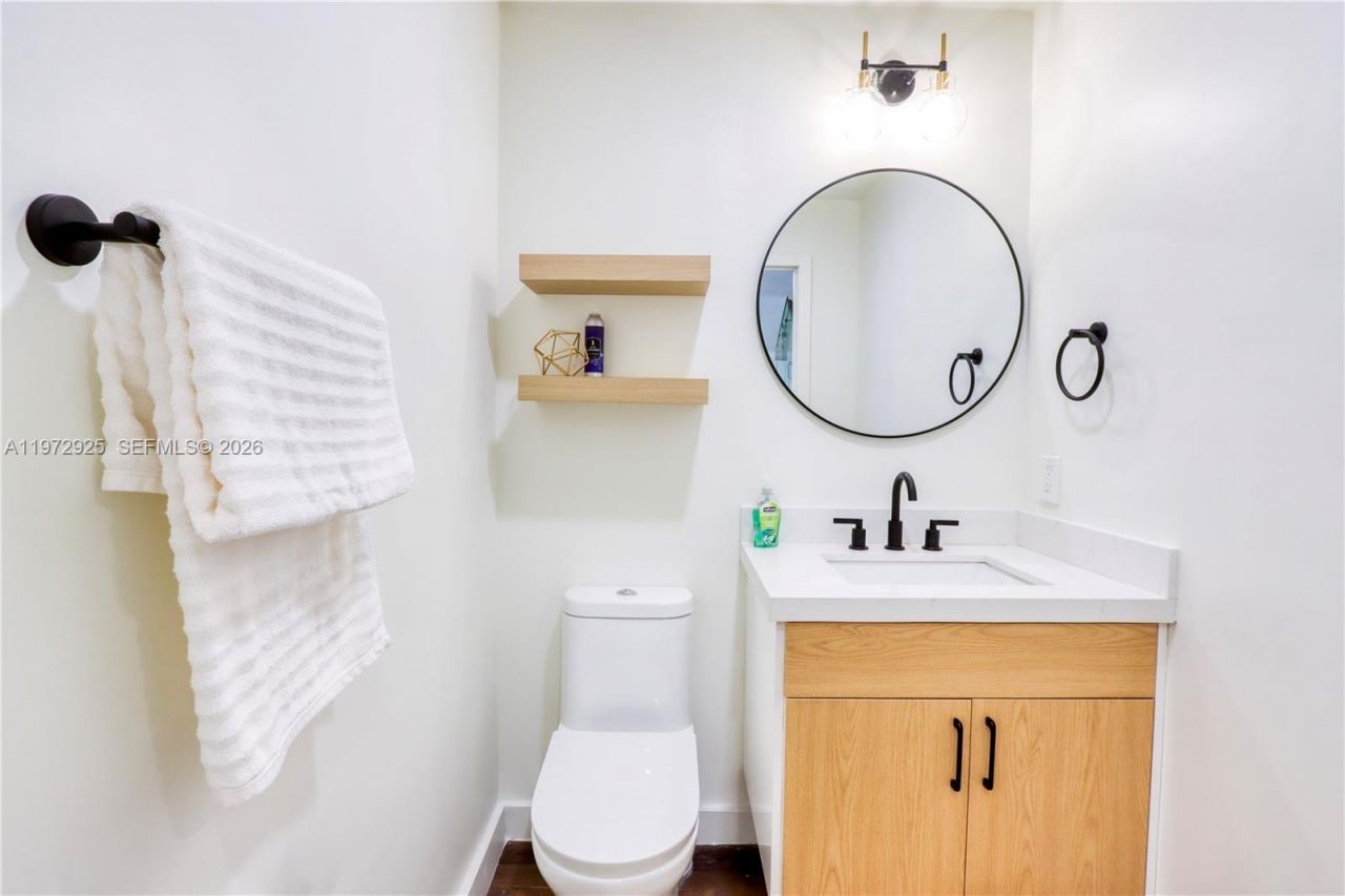 8905 SW 221st Ter , Cutler Bay, FL 33190 Photo