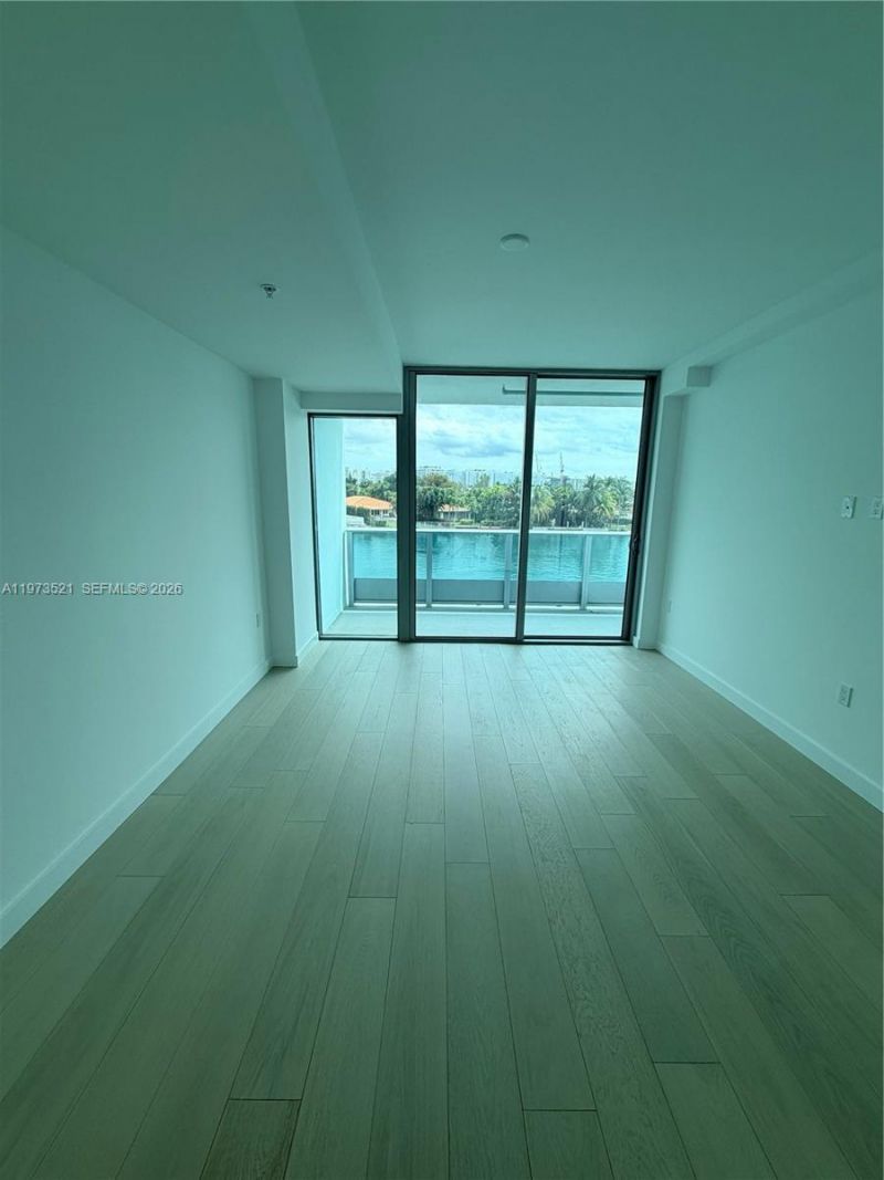 9201 E Bay Harbor Dr, Unit 303, Bay Harbor Islands, FL 33154 Photo