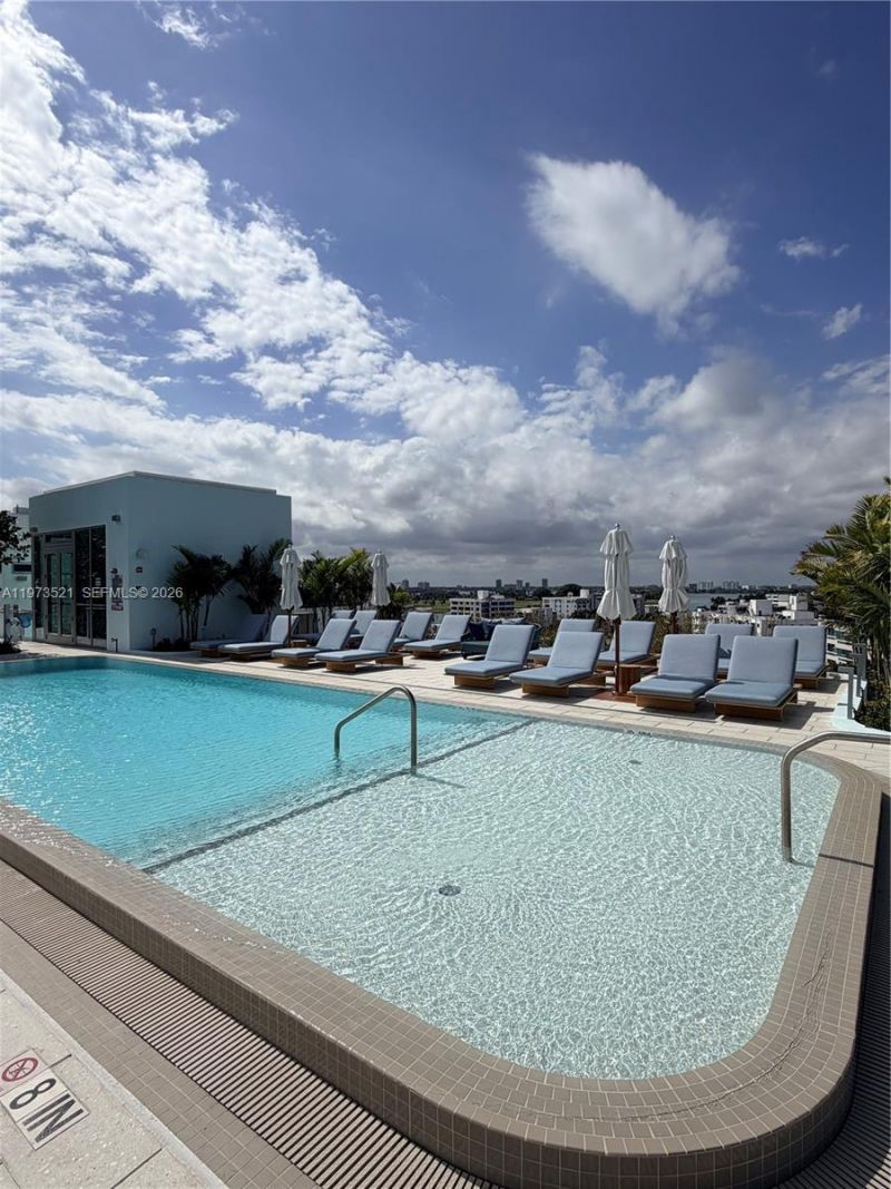 9201 E Bay Harbor Dr, Unit 303, Bay Harbor Islands, FL 33154 Photo
