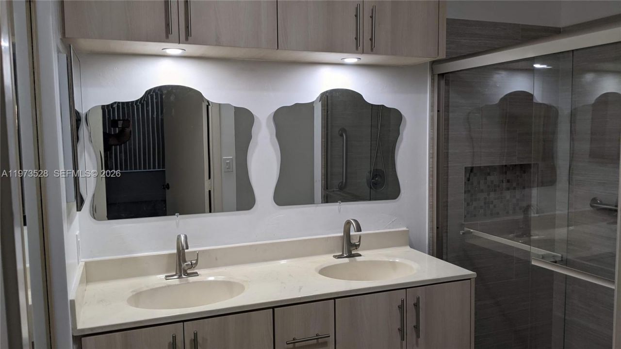 15509 N Miami Lakeway N , Unit 102, Miami Lakes, FL 33014 Photo