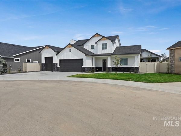 9910 W Sunberry Court, Star, ID 83669