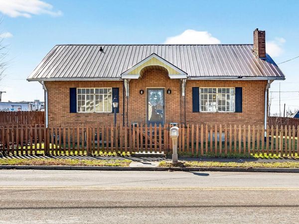 1412 5th Street, Bedford, IN 47421