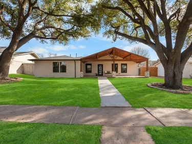 12450 High Meadow Drive, Dallas, TX 75244