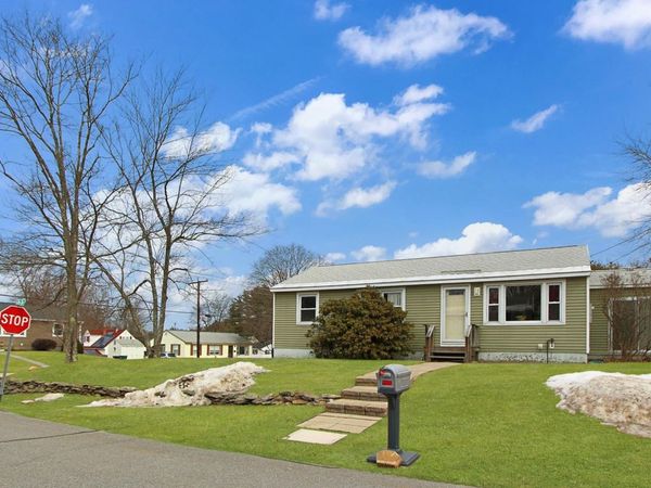 2 Tufts Drive, Nashua, NH 03064