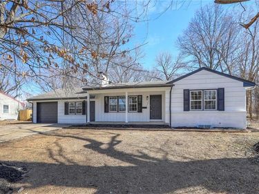 10427 Palmer Avenue, Kansas City, MO 64134