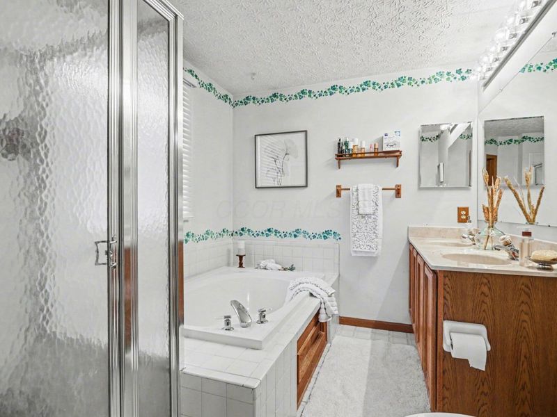 8484 Payson Drive, Lewis Center, OH 43035 Photo 21