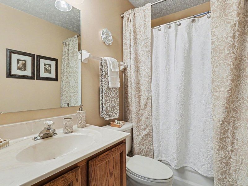 8484 Payson Drive, Lewis Center, OH 43035 Photo 27