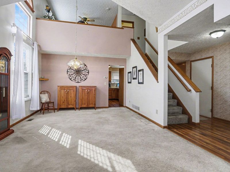 8484 Payson Drive, Lewis Center, OH 43035 Photo 5