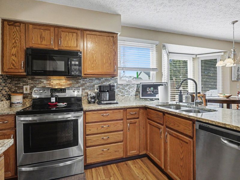 8484 Payson Drive, Lewis Center, OH 43035 Photo 9