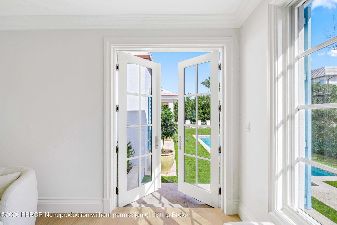 220 Esplanade Way, Palm Beach, FL 33480 Photo