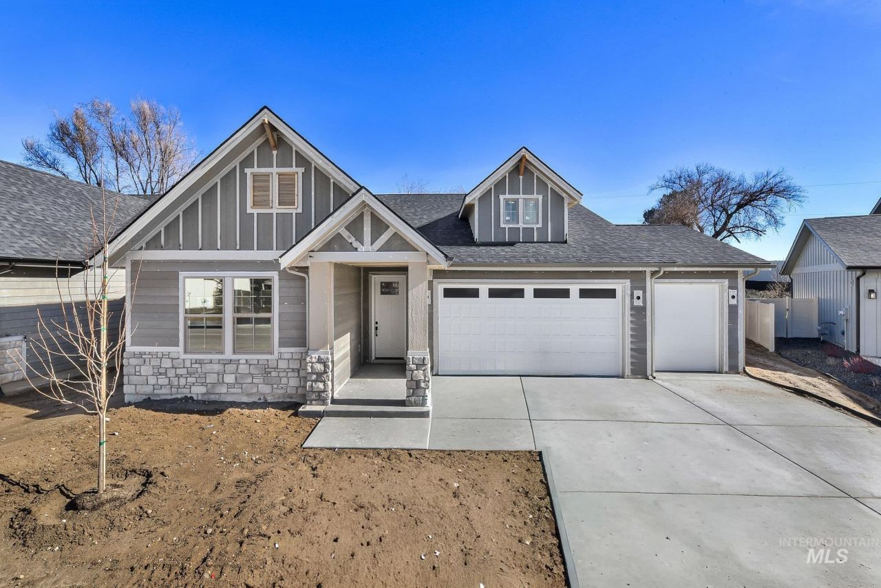 1720 N Green Pine Ln, Star, ID 83669 Main Photo